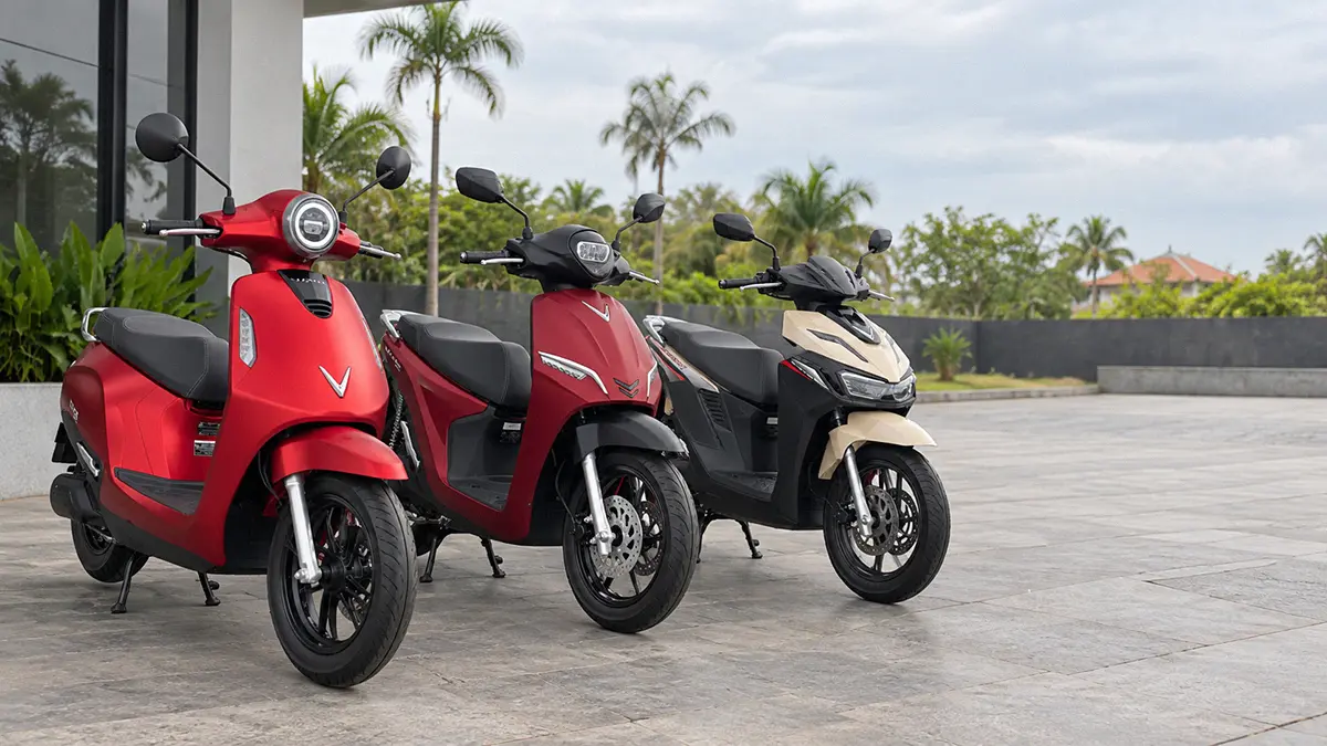 Motor listrik VinFast EVO, Feliz II, dan Viper berjajar di dealer Bali